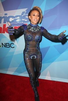 Обнажённая Мелани Браун в прозрачном наряде на шоу America's Got Talent фото #9