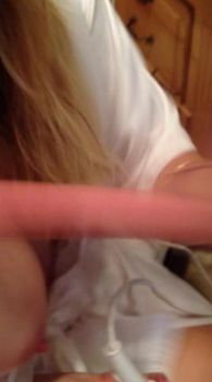 Красотка Кейли Куоко засветила голую грудь в Instagram фото #2