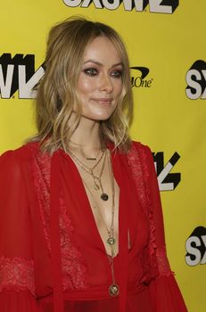 Оливия Уайлд засветила соски на South by Southwest фото #1