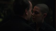 Голая грудь Азии Кейт Диллон в фильме «Миллиарды» фото #1