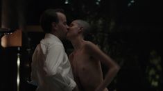 Голая грудь Азии Кейт Диллон в фильме «Миллиарды» фото #4