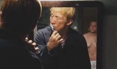 Александра Тюфтей показала голую грудь в фильме «Муха» фото #2