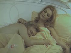 Голая попа Алены Яковлевой в сериале «Черная комната» фото #13