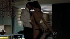 Алессандра Амбросио оголила грудь и попу в сериале «Тайные истины» фото #1