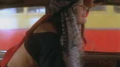 Голая грудь Алины Власовой в фильме «Копейка» фото #16