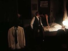 Ампаро Грисалес показала голую грудь в фильме «Избранные»