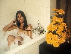 Ампаро Грисалес показала голую грудь в фильме «Избранные»