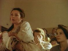 Анжела Кораблева оголила грудь в фильме «Заколдованные» фото #6