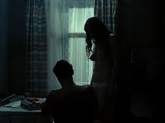 Голая грудь Анжелики Пташук в фильме «Цареубийца» фото #7