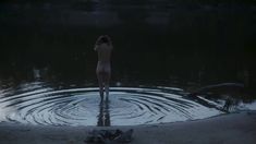 Анна Махлина показала голую попу в фильме «Дефиле» фото #3