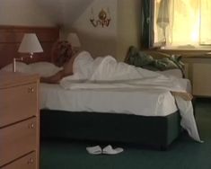 Голая грудь Анны Миклош в сериале «Тамбовская волчица» фото #1