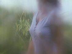 Голая грудь Анны Назарьевой в фильме «Грешная любовь» фото #1