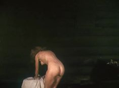 Анна Назарьева снялась голой в фильме «Кумпарсита» фото #9