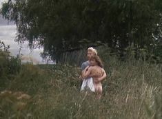 Анна Назарьева снялась голой в фильме «Кумпарсита» фото #12