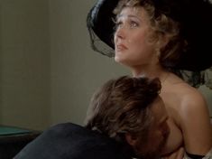 Голые сиськи Анны Тихоновой в фильме «Милый друг давно забытых лет» фото #3