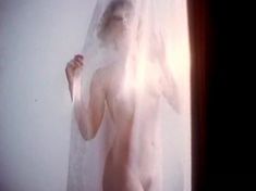 Анна Тихонова снялась голой в фильме «Полет ночной бабочки» фото #1