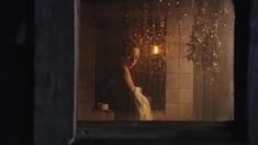 Голая грудь Анны Хитрик в фильме «Падающая звезда» фото #3