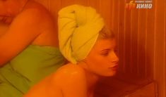 Голая попа Анны Шерлинг в сериале «Ангел на дорогах» фото #1