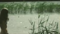 Астрида Кайриша снялась голой в фильме «Соната над озером» фото #2