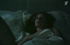 Аурелия Анужите снялась голой в фильме «Цветы от победителей» фото #18