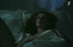 Аурелия Анужите снялась голой в фильме «Цветы от победителей» фото #19