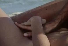 Полностью голая Бетти Верже в фильме «Греческая смоковница» фото #14