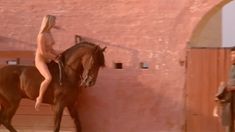 Полностью голая Бо Дерек в фильме «Болеро» фото #21