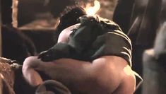 Жгучая Валентина Варгас оголила грудь и попу в фильме «Имя розы» фото #9