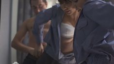 Валерия Сухачева засветила грудь в сериале «Предатель» фото #6