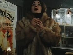 Вера Воронкова показала голую грудь в фильме «Роль» фото #1