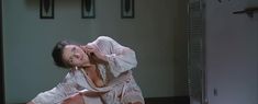 Вероника Пляшкевич засветила грудь в фильме «Вцвет» фото #8