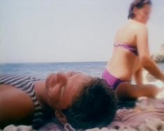 Виктория Азер засветила груль в фильме «Черные береты» фото #8