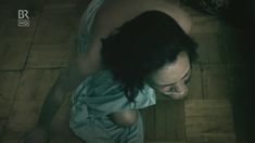 Голая грудь Виктории Варлей в фильме «Истальгия» фото #9