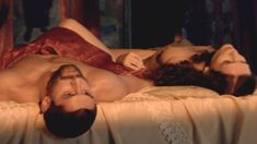 Голая грудь Виктории Райковой в сериале «Грозное время» фото #4