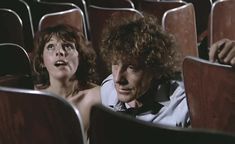 Виржини Виньон показала голую грудь в фильме «Убийственное лето» фото #5