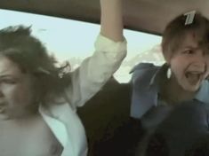 Голая грудь Галины Анисимовой в фильме «Ау! Ограбление поезда» фото #19