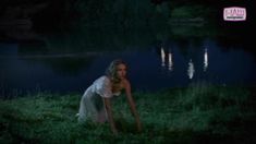 Глафира Тарханова засветила грудь в сериале «Громовы» фото #5