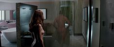 Дакота Джонсон снялась голой в фильме «Пятьдесят оттенков свободы» фото #29