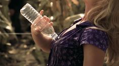 Голая грудь Дарси Фауэрс в фильме «Посланники 2» фото #3