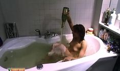 Абсолютно голая Дарья Волга в фильме «Лиса Алиса» фото #12