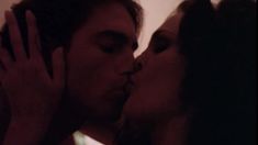 Голая грудь Джули Стрэйн в фильме «День воина» фото #7