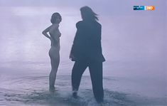 Динара Друкарова снялась голой в фильме «Сердце медведицы» фото #4