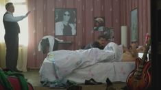 Евгения Гладий засветила голую грудь в фильме «Одинокий ангел» фото #2