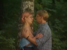 Голая грудь Екатерины Лапиной в сериале «Другая жизнь» фото #3