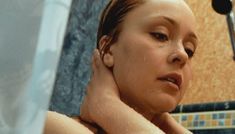 Полностью голая Екатерина Никитина в сериале «Женщины в игре без правил» фото #9