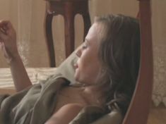 Голая грудь Екатерины Поповой в сериале «Спецгруппа» фото #11