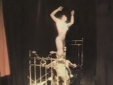 Голая грудь Елены Брагиной в фильме «Посвященный» фото #3