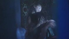 Елена Захарова засветила сиськи в сериале «Серафима прекрасная» фото #3