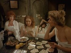 Елена Кольчугина засветила грудь в фильме «Яма» фото #2