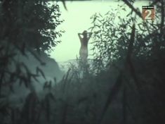 Голая попа Елены Кондратьевой в фильме «Не забудь оглянуться» фото #1